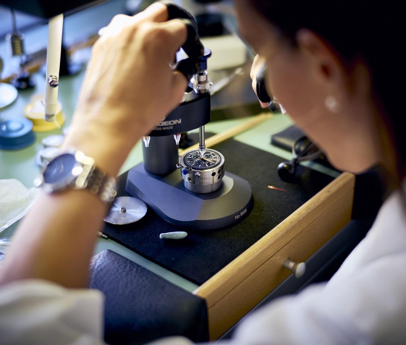 ADVOLAT Watchmaker